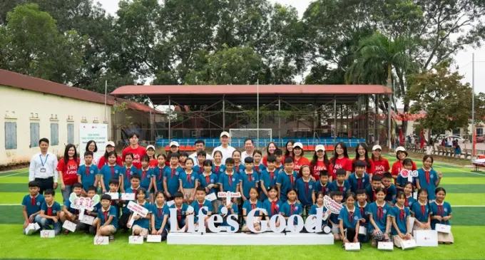 LG Electronics Việt Nam trao tặng sân bóng “Hạt giống Tài năng” cho học sinh Trường Tiểu học Bảo Đài