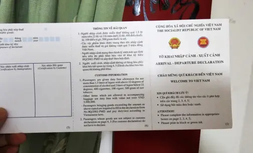 Nhớ lại thời phải xài tờ khai xuất nhập cảnh