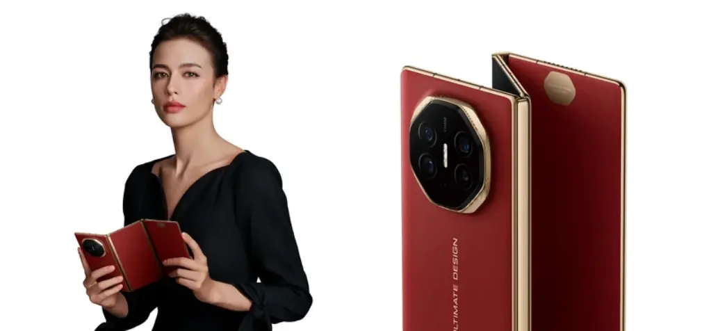Hai chiếc smartphone gập ba Samsung Galaxy Z TriFold và HUAWEI Mate XTs trên thị trường