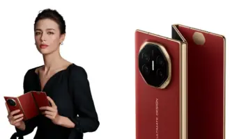 Hai chiếc smartphone gập ba Samsung Galaxy Z TriFold và HUAWEI Mate XTs trên thị trường