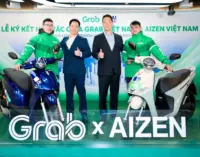 Grab Việt Nam hợp tác với AIZEN Việt Nam hỗ trợ đối tác tài xế Grab thuê xe máy điện