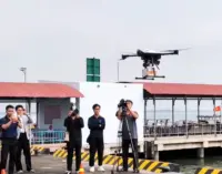 TP.HCM khai trương loại hình vận chuyển bưu chính bằng thiết bị bay không người lái (UAV)