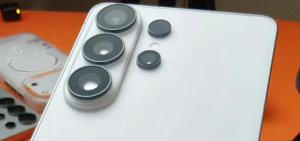 Dòng smartphone Samsung Galaxy S26 Series có cụm camera “trở lại đảo”