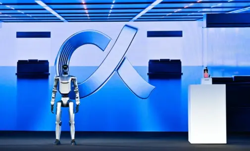 HONOR mang đến MWC 2026 Barcelona “loài smartphone AI mới” HONOR Robot Phone và hệ sinh thái AI