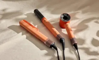 Dyson ra mắt phiên bản màu mới mùa Hè 2026 Ceramic Apricot và Topaz cho các thiết bị chăm sóc tóc
