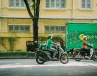 Grab Việt Nam hỗ trợ đối tác tài xế xe xăng và xe điện tuần thứ tư liên tiếp trong tình hình biến động giá xăng