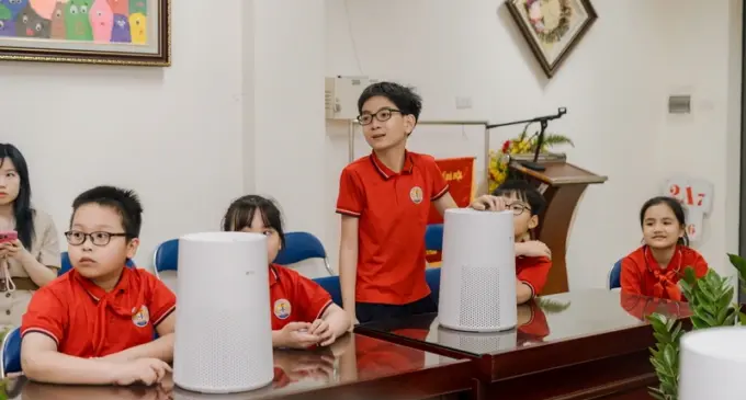 LG Việt Nam trao tặng 70 máy lọc không khí cho 3 trường học tại Hà Nội