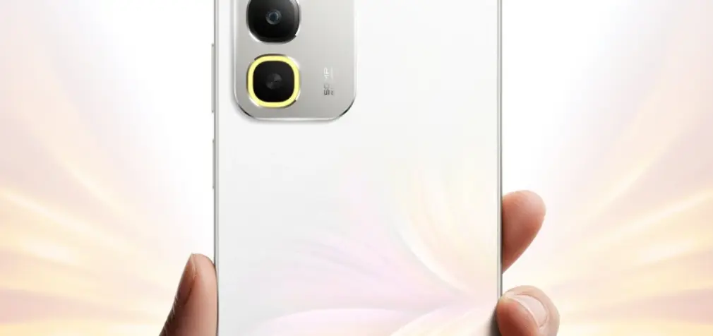 Realme Việt Nam ra mắt realme C100 với siêu pin Titan 8.000mAh “sạc một lần, dùng 2 ngày”