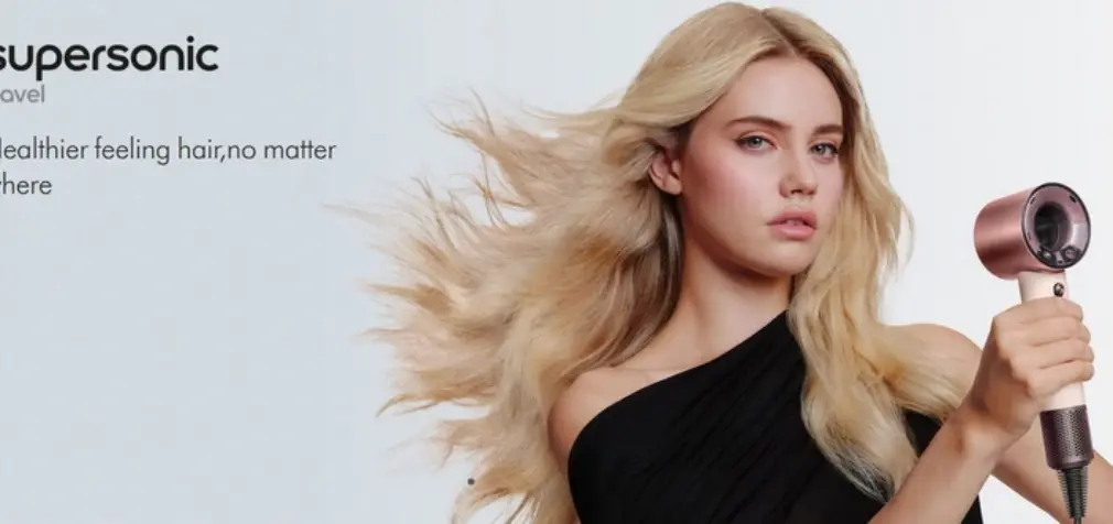 Dyson ra mắt máy sấy tóc du lịch Supersonic Travel nhỏ nhẹ chăm sóc tối ưu mái tóc