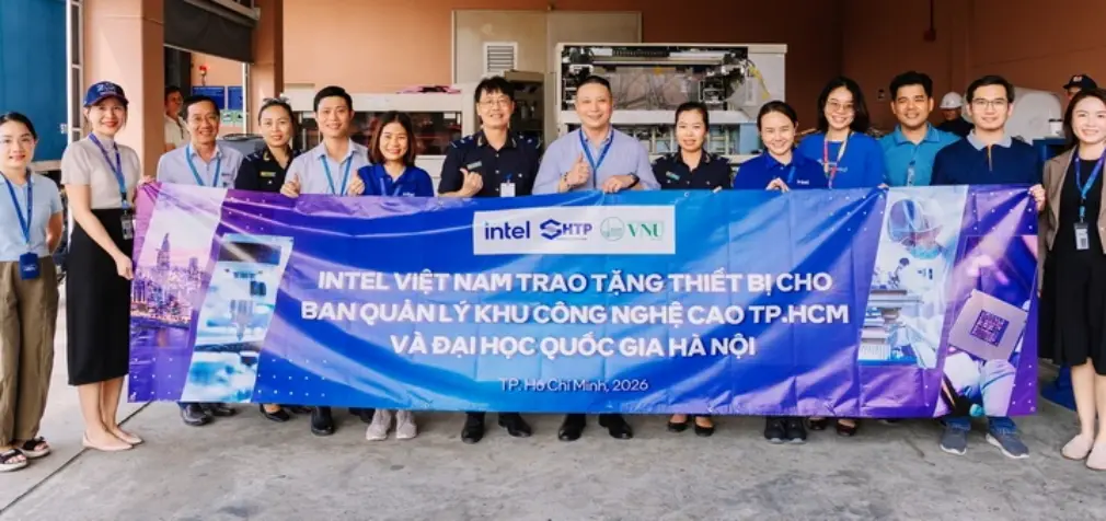 Intel trao tặng thiết bị lắp ráp và kiểm định chip phục vụ công tác đào tạo nhân lực bán dẫn tại Việt Nam
