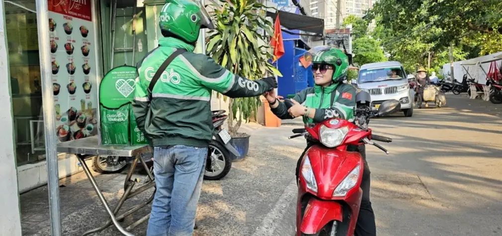 Grab triển khai chiến dịch “Quán Tốt bụng” để tiếp sức tài xế trong mùa nắng nóng