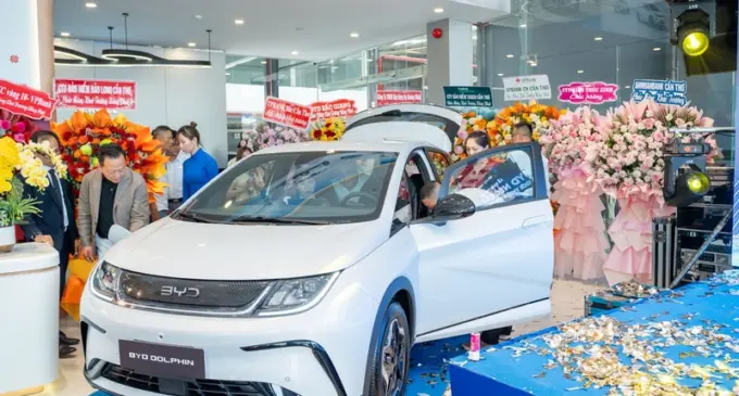 Showroom chuẩn 4S BYD NEG Cần Thơ khai trương và bắt đầu đặt cọc xe ôtô điện BYD Dolphin 2026