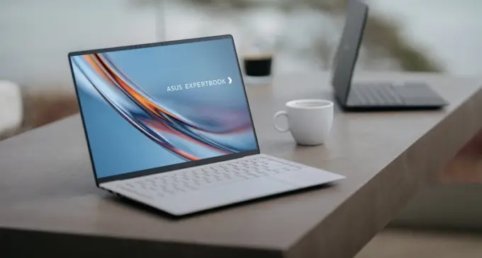 ASUS ra mắt tại Việt Nam laptop doanh nghiệp cao cấp ASUS ExpertBook Ultra gọn nhẹ với sức mạnh Copilot+ PC