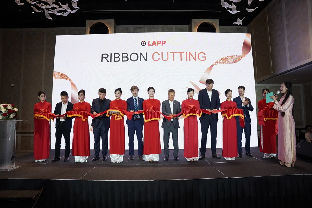 Cắt băng khai trương LAPP Việt Nam tại TP.HCM ngày 6-8-2026.